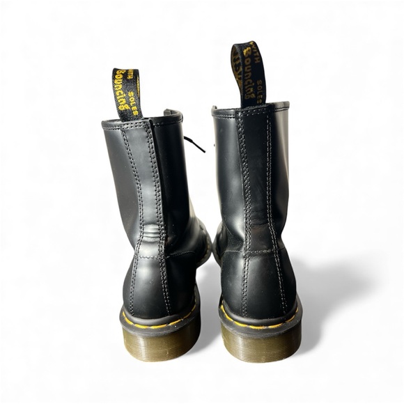 Dr. Martens Black Lace-Up Women’s Moto Boots NWOT - Picture 2 of 7